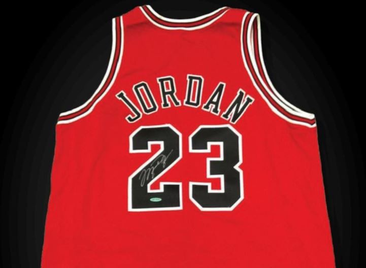 Wow, Kaos Michael Jordan Terjual Rp226 Miliar, Salah Satu Rekor Termahal Memorabilia